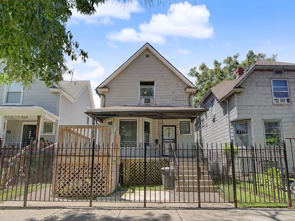 848 N Lawler Avenue , Chicago, IL 60651