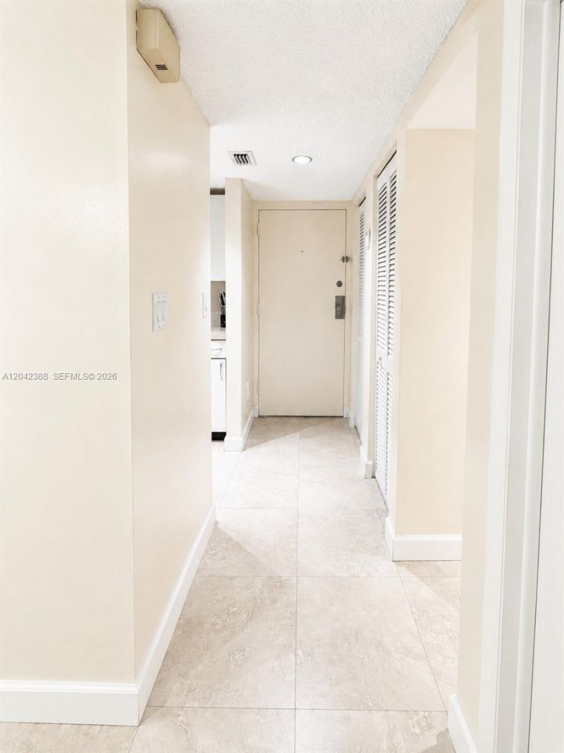 14421 N Kendall Dr, Unit 000, Miami, FL 33186 Photo