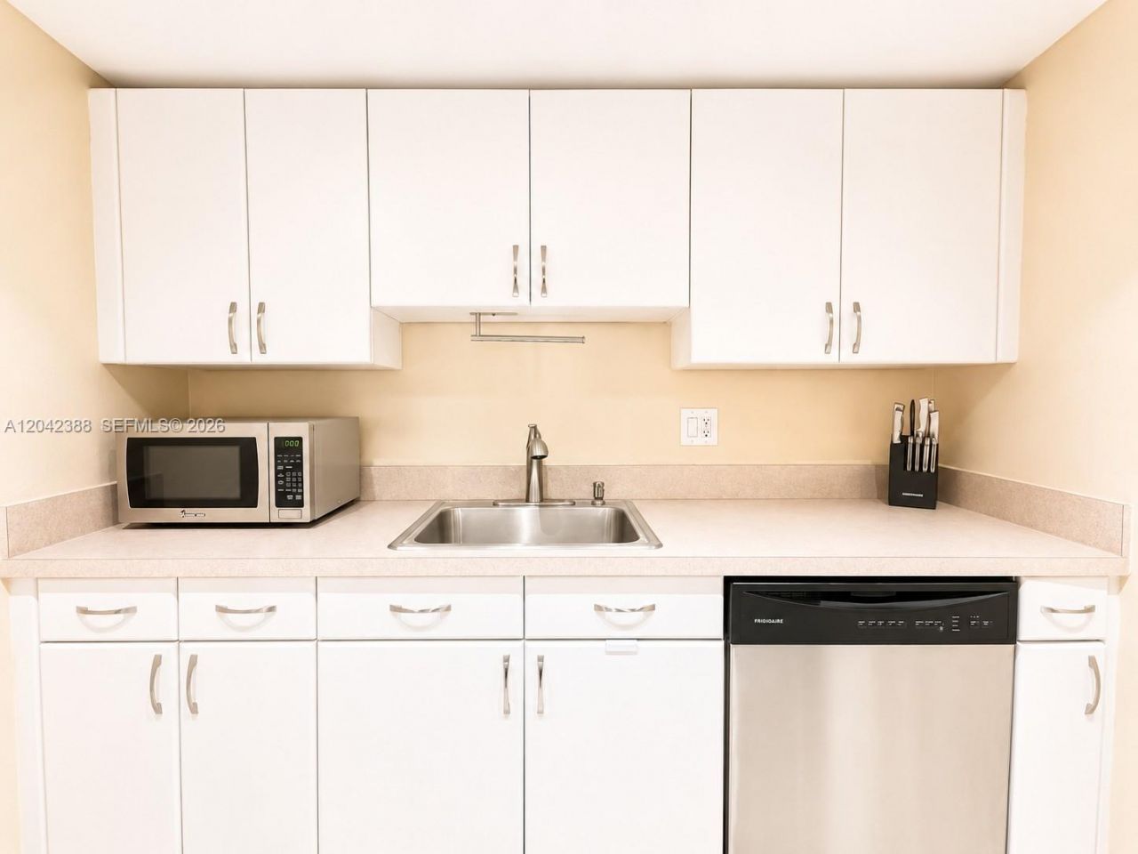 14421 N Kendall Dr, Unit 000, Miami, FL 33186 Photo