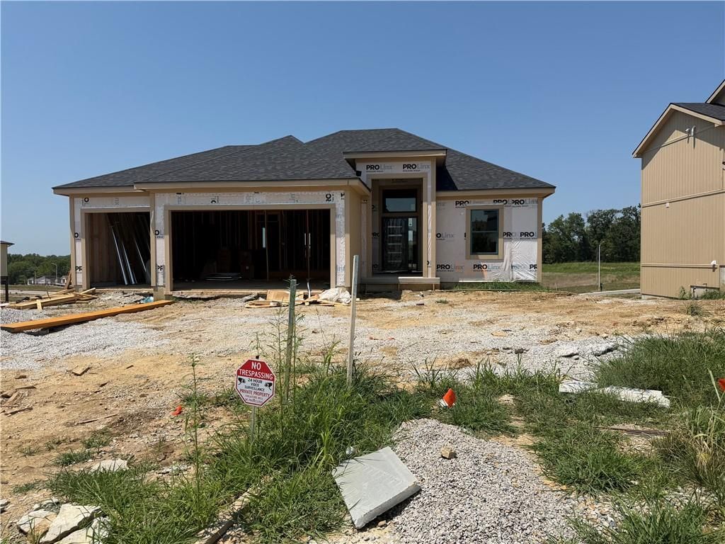 8304 NW 90th Street, Kansas City, MO 64153 Main Photo