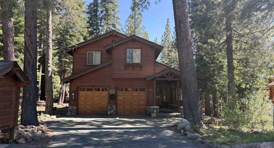 11741 Sitzmark Way, Truckee, CA 96161 Photo