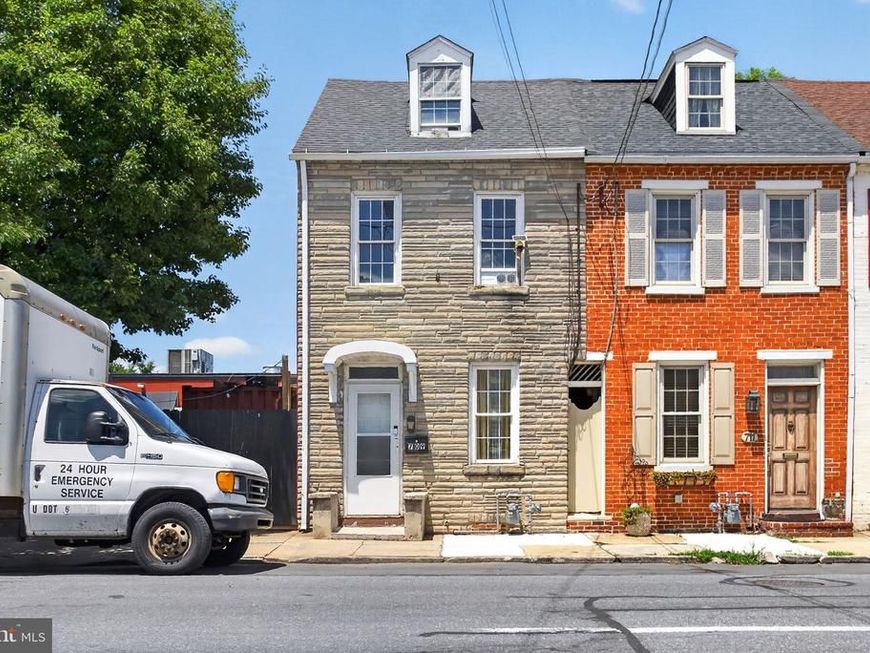 709 E Chestnut Street, Lancaster, PA 17602 Main Photo