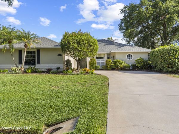 966 Gulfstream Avenue , Sebastian, FL 32958