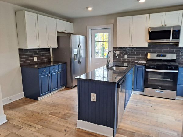 1100 GREEN STREET , NORRISTOWN, PA 19401