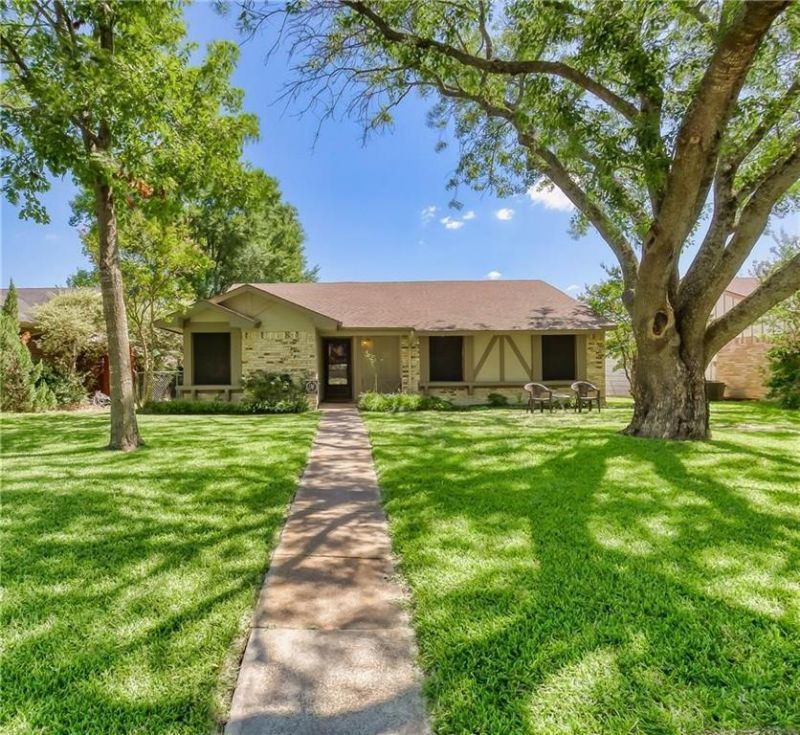702 Shadybrook Lane, Seagoville, TX 75159 Main Photo
