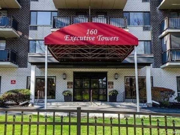 160 academy Street , Unit 8C, Poughkeepsie, NY 12601