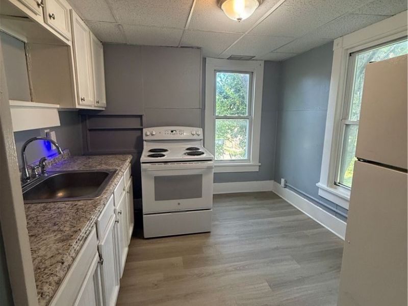 825 7th Street NW, Unit 2, Canton, OH 44703 Photo 2