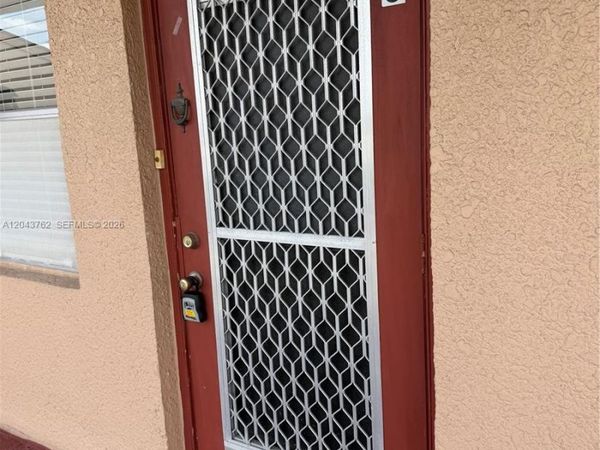 7220 Lake Cir Dr , Unit 406, Margate, FL 33063