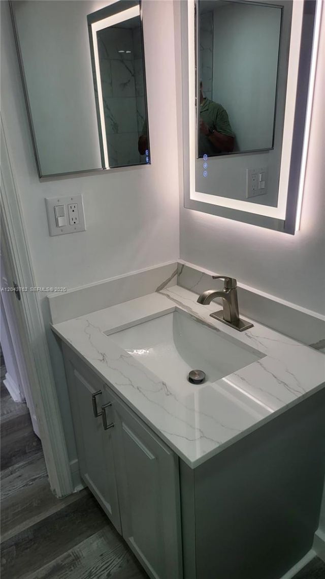 7220 Lake Cir Dr, Unit 406, Margate, FL 33063 Photo