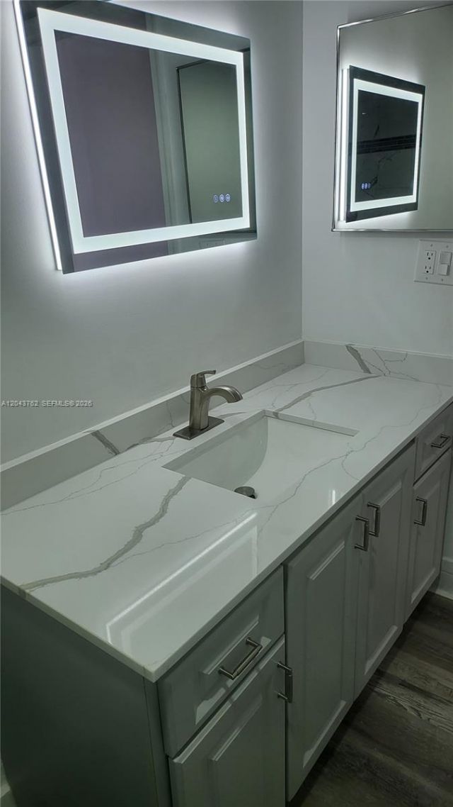 7220 Lake Cir Dr, Unit 406, Margate, FL 33063 Photo
