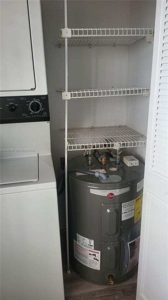 7220 Lake Cir Dr, Unit 406, Margate, FL 33063 Photo