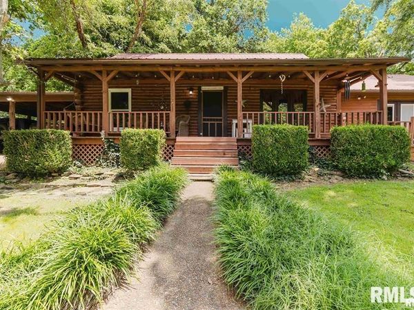 690 Ganntown Lane, Grantsburg, IL 62943