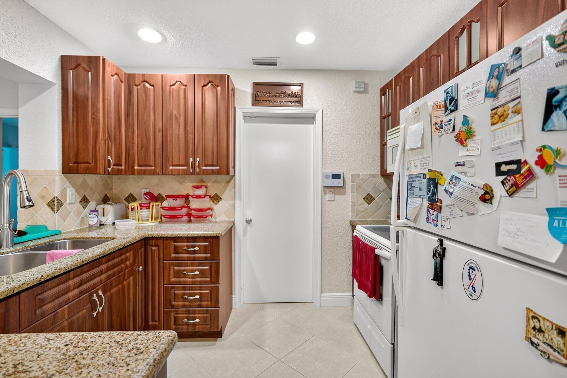 7105 NW 68th Avenue, Tamarac, FL 33321 Photo