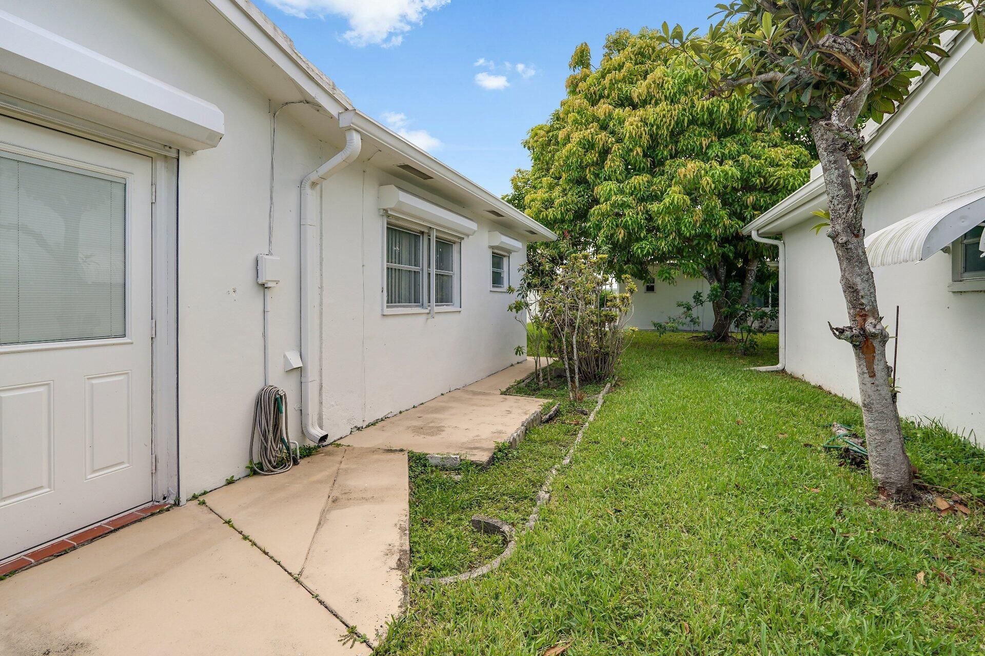 7105 NW 68th Avenue, Tamarac, FL 33321 Photo