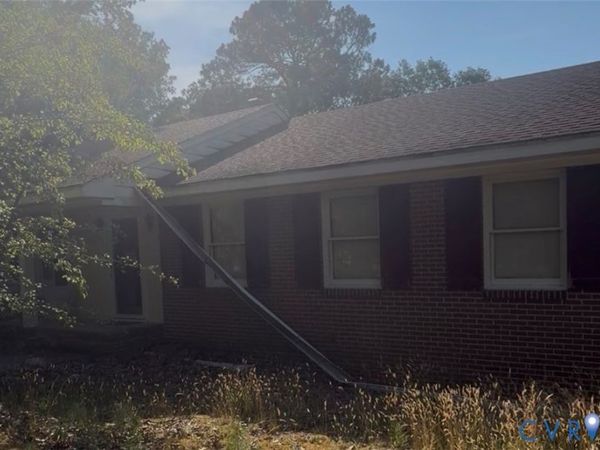 379 Mallard Drive , Hardyville, VA 23070