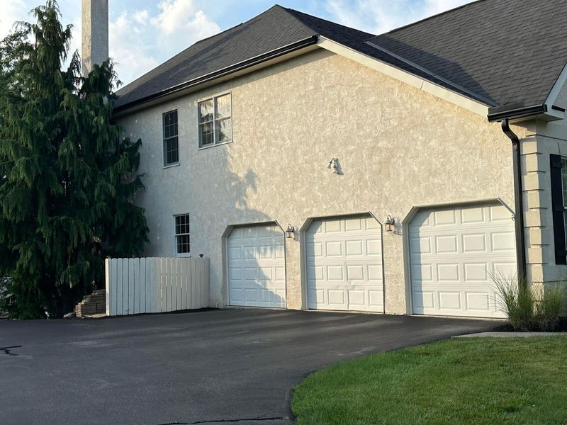 8347 Amberleigh Way, Dublin, OH 43017 Photo 2