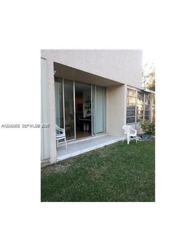 9401 Evergreen Pl , Unit 103, Davie, FL 33324 Photo