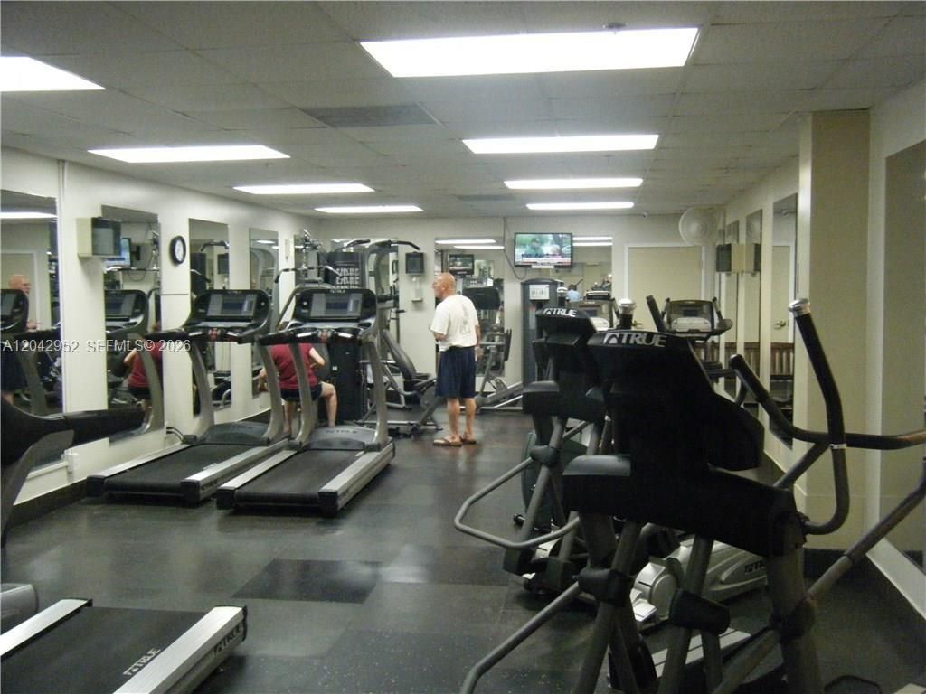 9401 Evergreen Pl , Unit 103, Davie, FL 33324 Photo