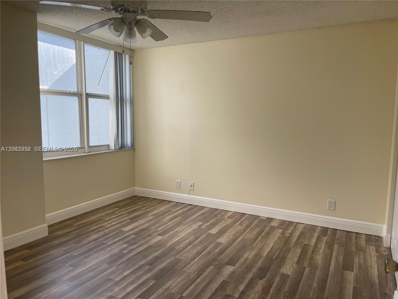 9401 Evergreen Pl , Unit 103, Davie, FL 33324 Photo