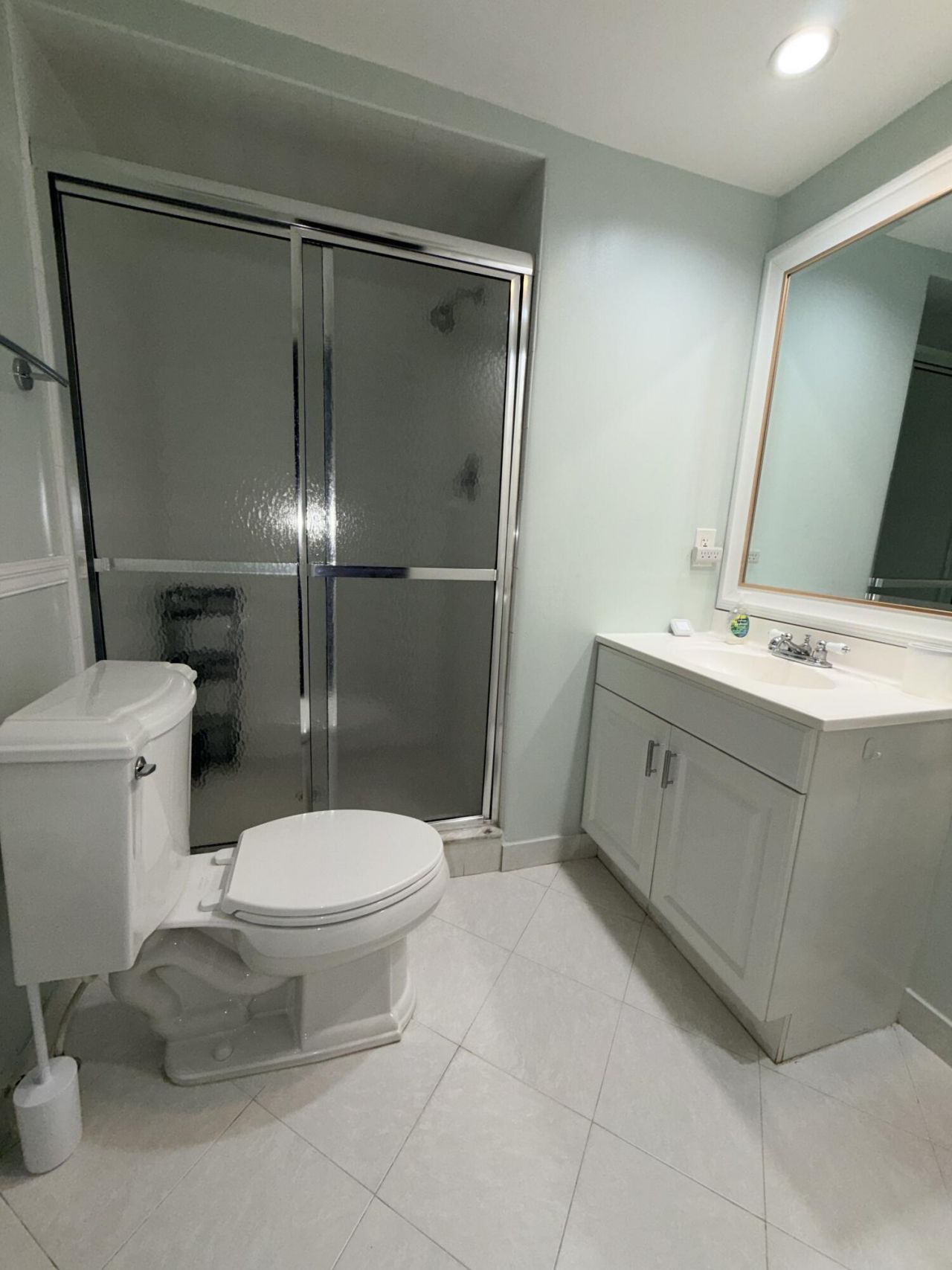 1630 Embassy Drive, Unit 104, West Palm Beach, FL 33401 Photo
