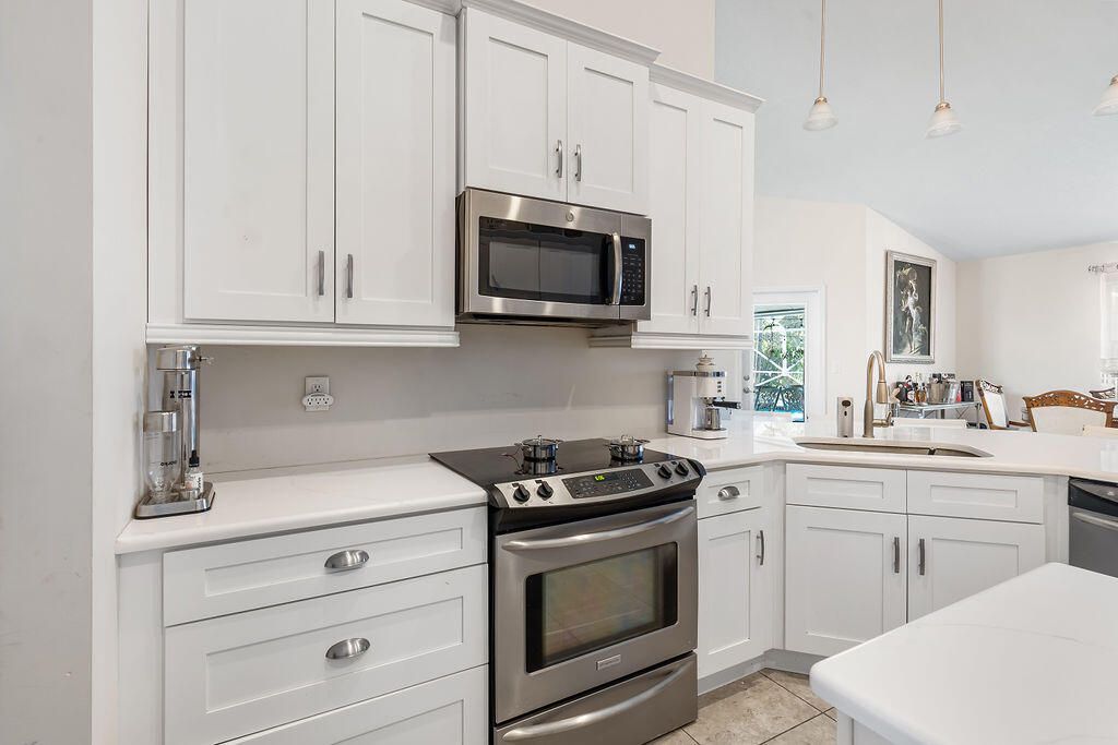 12987 N 66th Place N, The Acreage, FL 33470 Photo