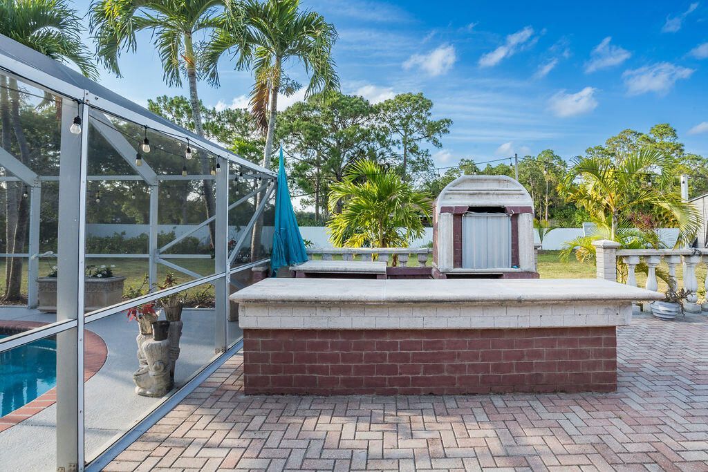 12987 N 66th Place N, The Acreage, FL 33470 Photo