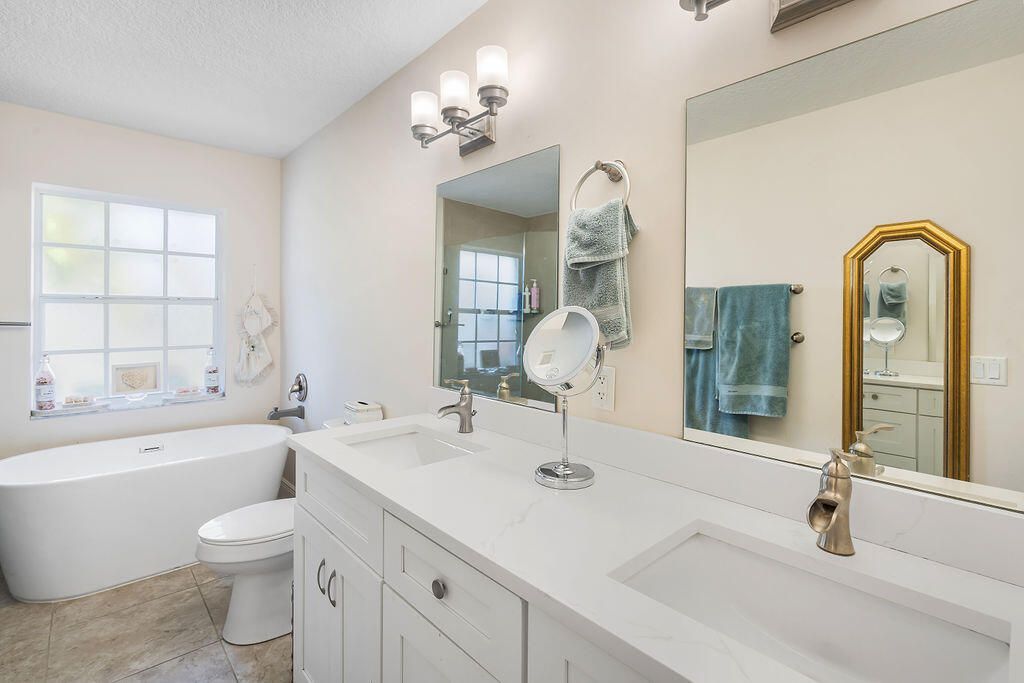 12987 N 66th Place N, The Acreage, FL 33470 Photo