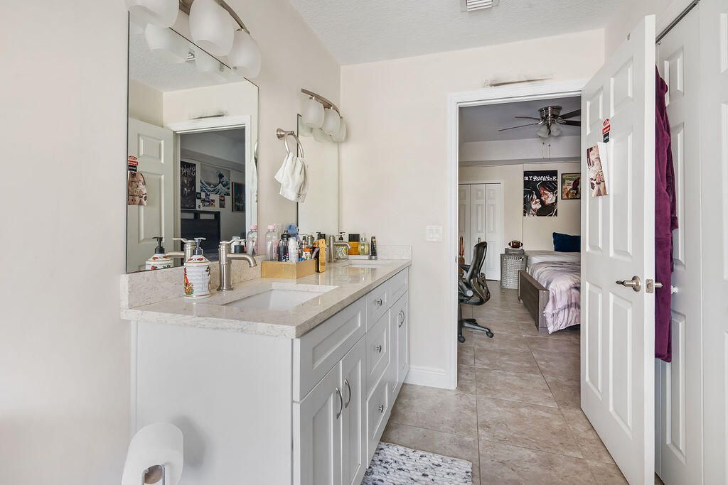12987 N 66th Place N, The Acreage, FL 33470 Photo