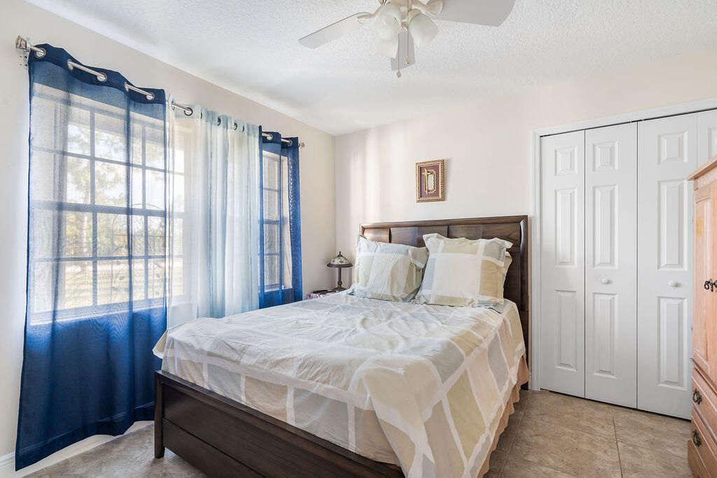 12987 N 66th Place N, The Acreage, FL 33470 Photo
