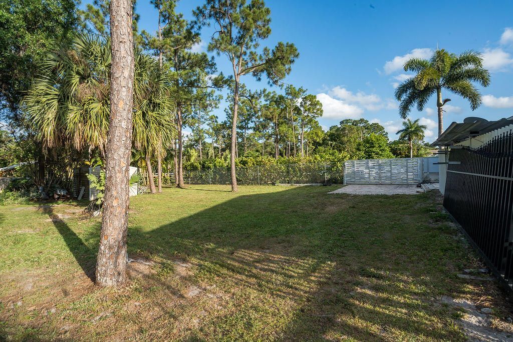 12987 N 66th Place N, The Acreage, FL 33470 Photo