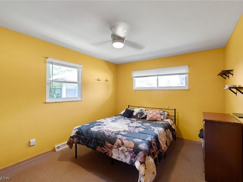 13967 Mohawk Trail, Middleburg Heights, OH 44130 Photo 19