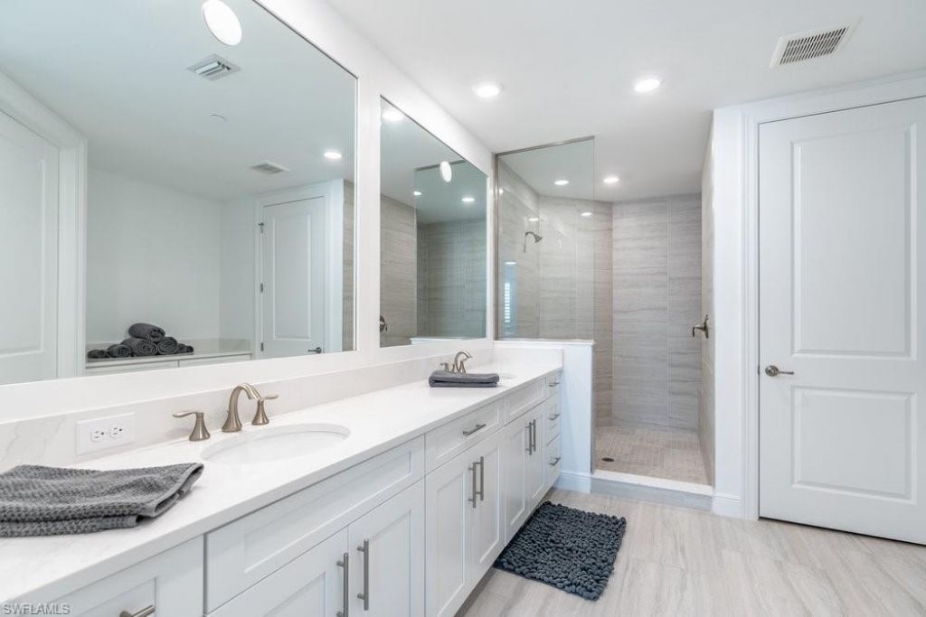 16364 Viansa Way , Unit 202, Naples, FL 34110 Photo