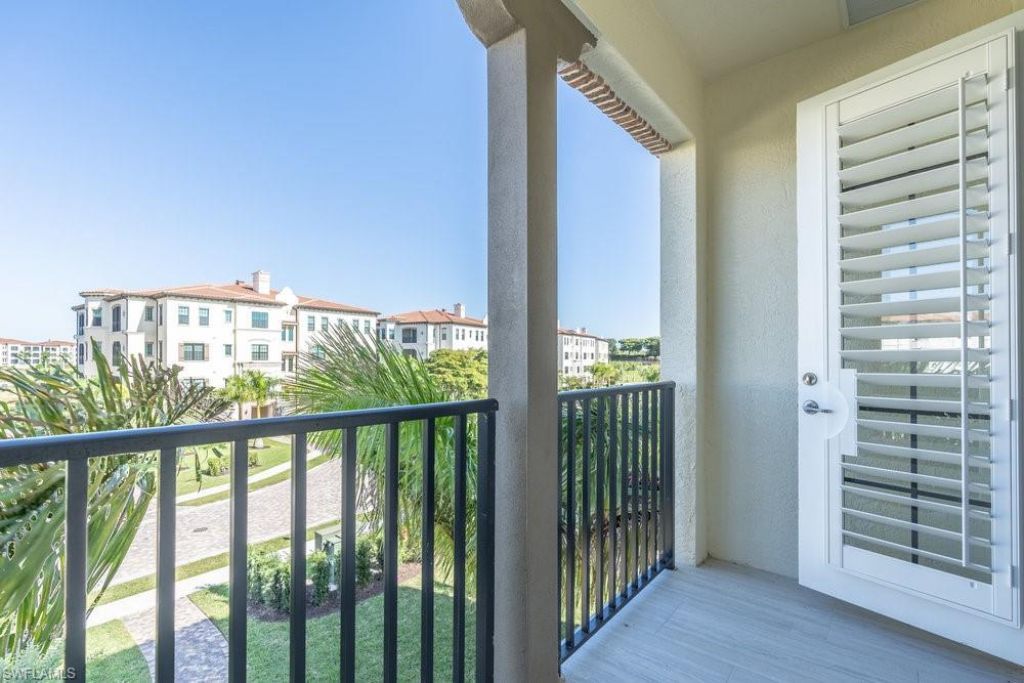 16364 Viansa Way , Unit 202, Naples, FL 34110 Photo