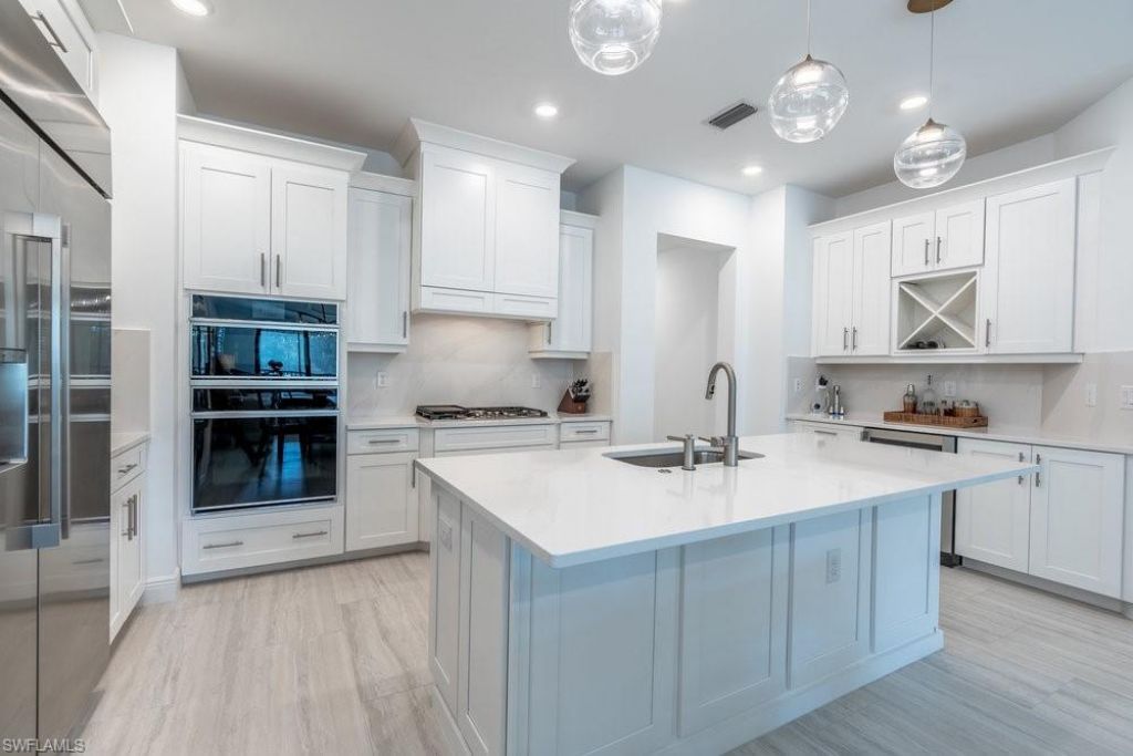 16364 Viansa Way , Unit 202, Naples, FL 34110 Photo