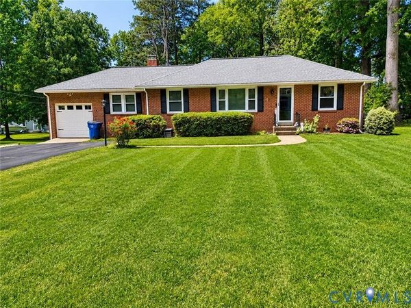 8374 Burnside Drive, Mechanicsville, VA 23116