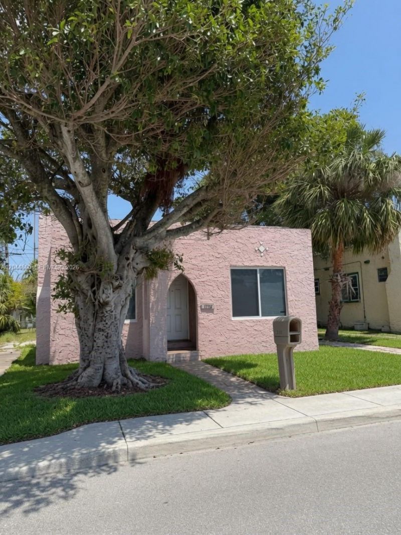 1154 W 25th St, Riviera Beach, FL 33404 Photo