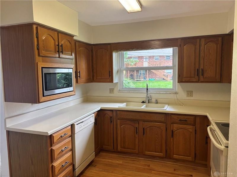 2518 Loris Drive, Miami Township, OH 45449 Photo 3