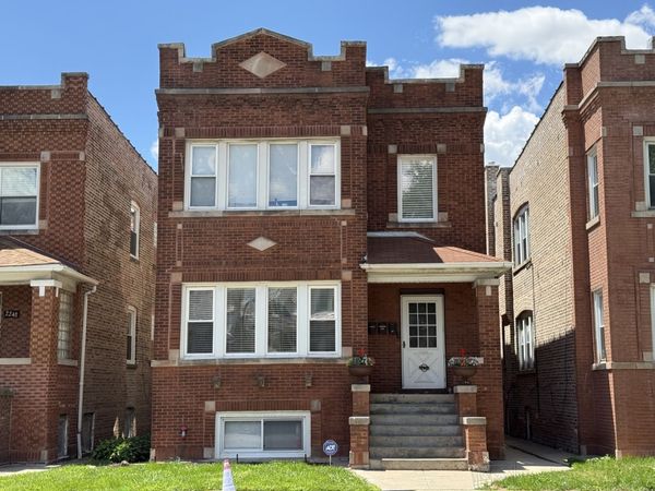 2252 N Laramie Avenue , Unit 1, Chicago, IL 60639