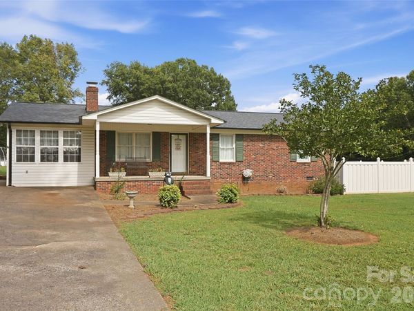115 Arc Street , Bessemer City, NC 28016