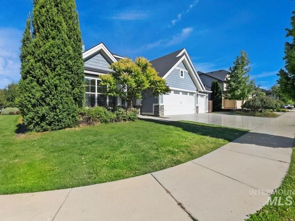 6080 N Keaton Ave, Meridian, ID 83646