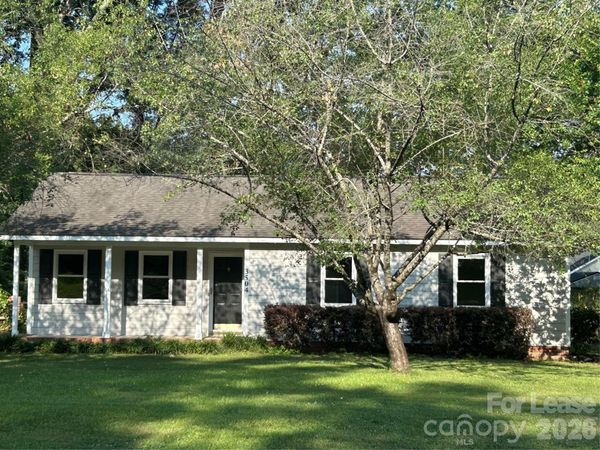 3504 Buckeye Court , Waxhaw, NC 28173