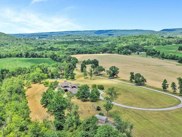 76 ZEHNER LANE , LANDINGVILLE, PA 17942