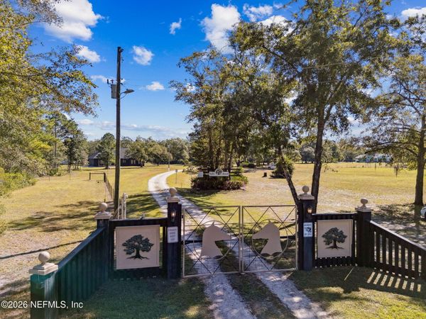 11 THE OAKS RANCH RD, Green Cove Springs, FL 32043