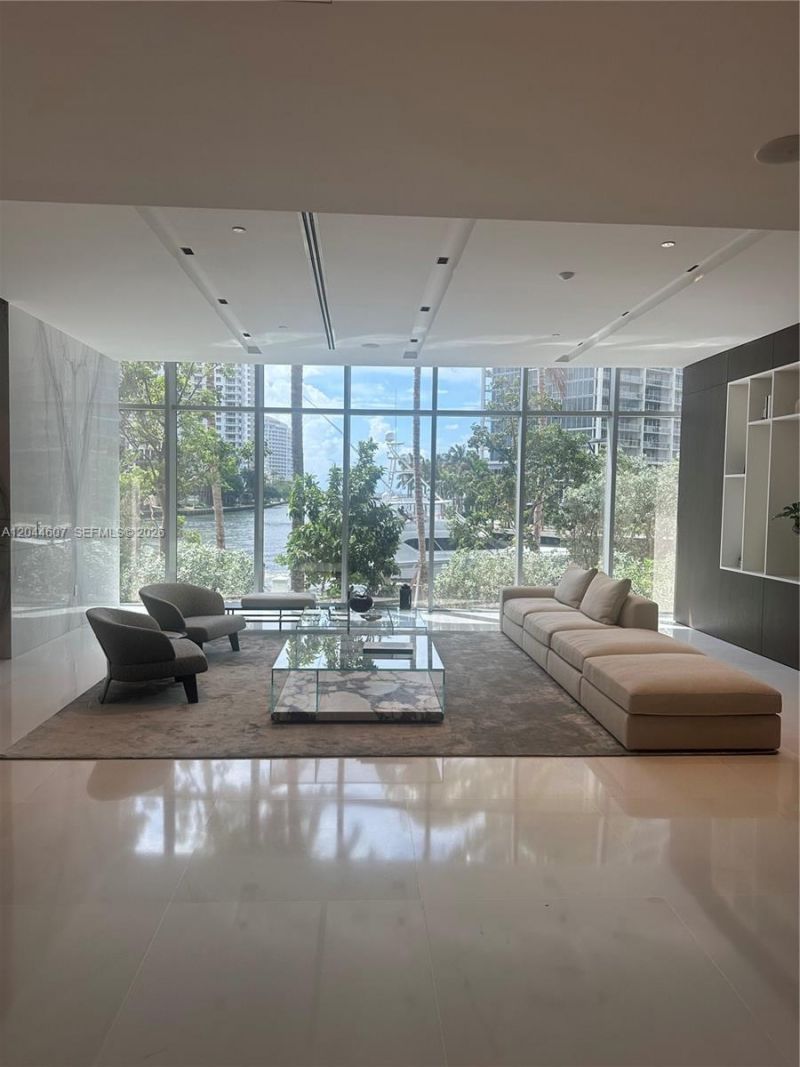 300 Biscayne Blvd Way , Unit 1909, Miami, FL 33131 Photo