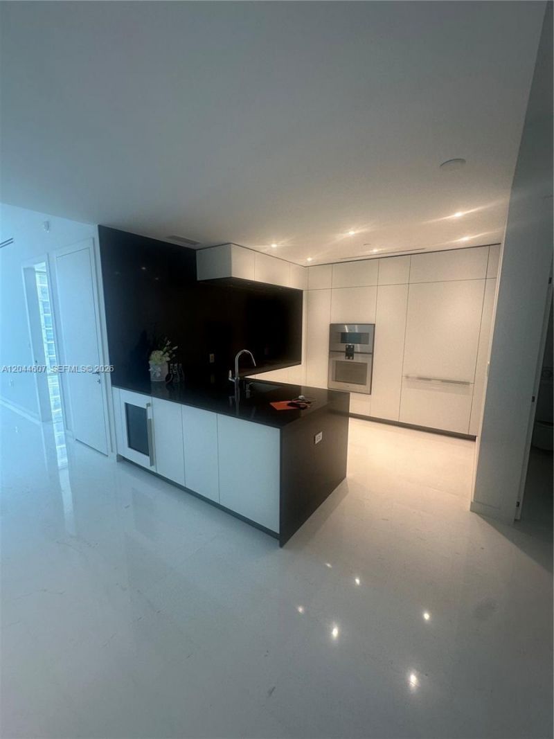 300 Biscayne Blvd Way , Unit 1909, Miami, FL 33131 Photo