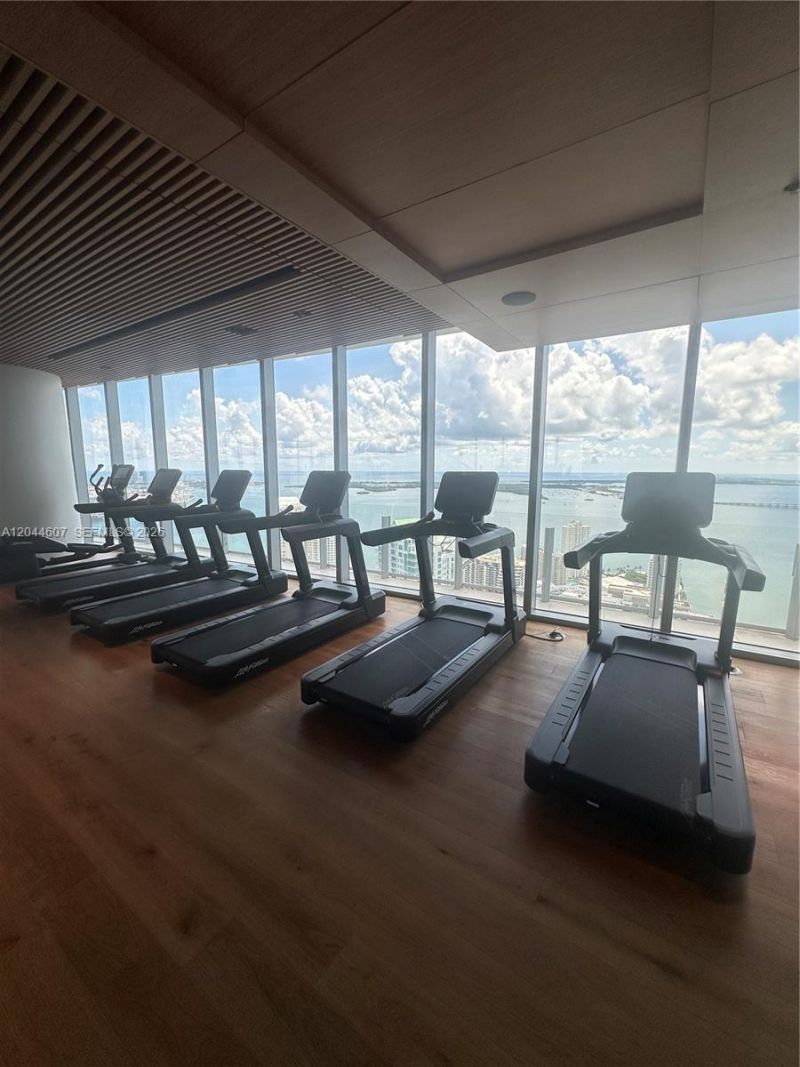 300 Biscayne Blvd Way , Unit 1909, Miami, FL 33131 Photo