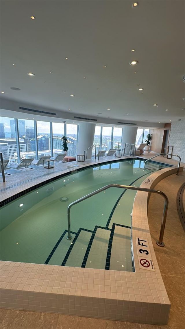 300 Biscayne Blvd Way , Unit 1909, Miami, FL 33131 Photo
