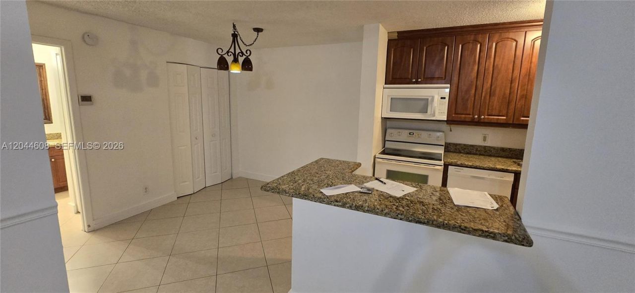 10741 Cleary Blvd , Unit 306, Plantation, FL 33324 Photo