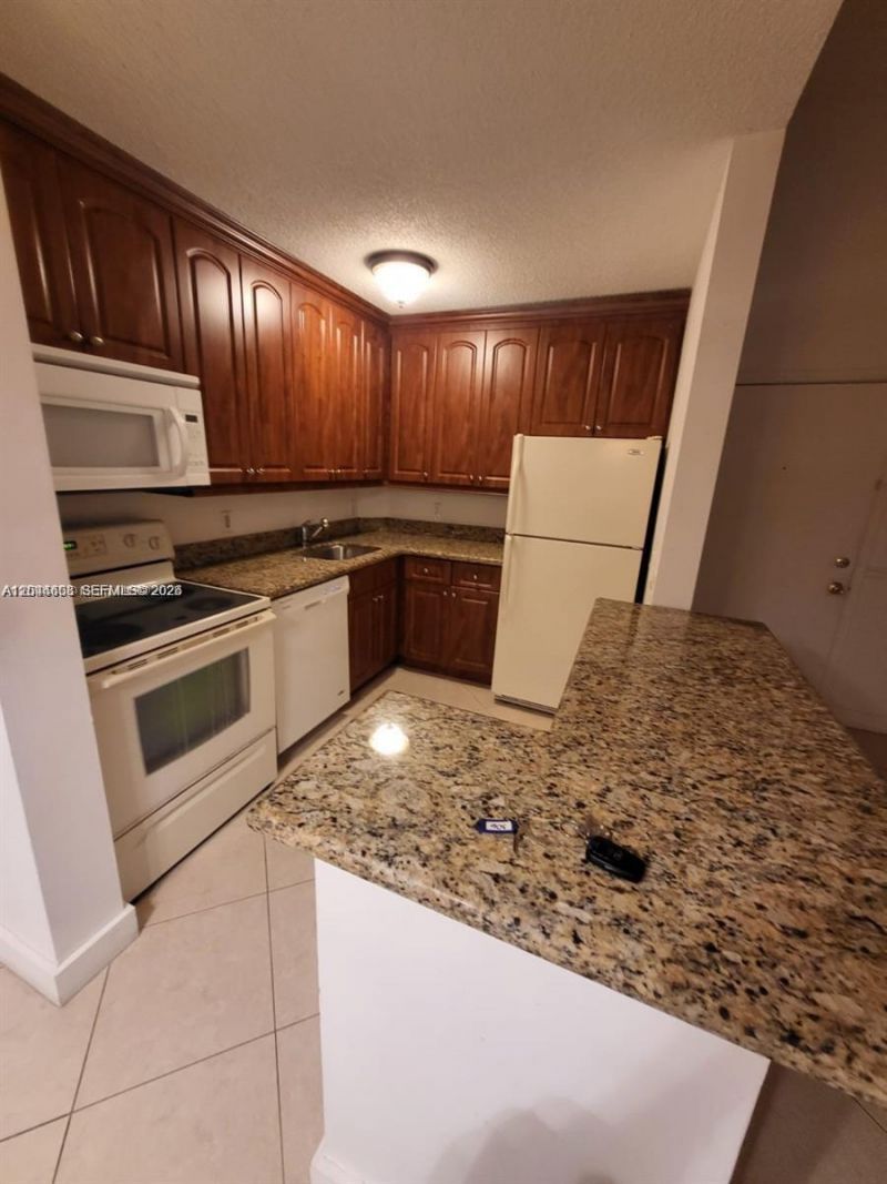 10741 Cleary Blvd , Unit 306, Plantation, FL 33324 Photo