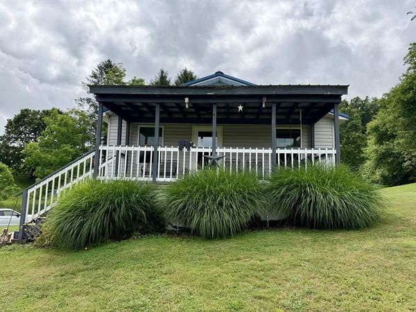2903 Odd Rd., ODD, WV 25857
